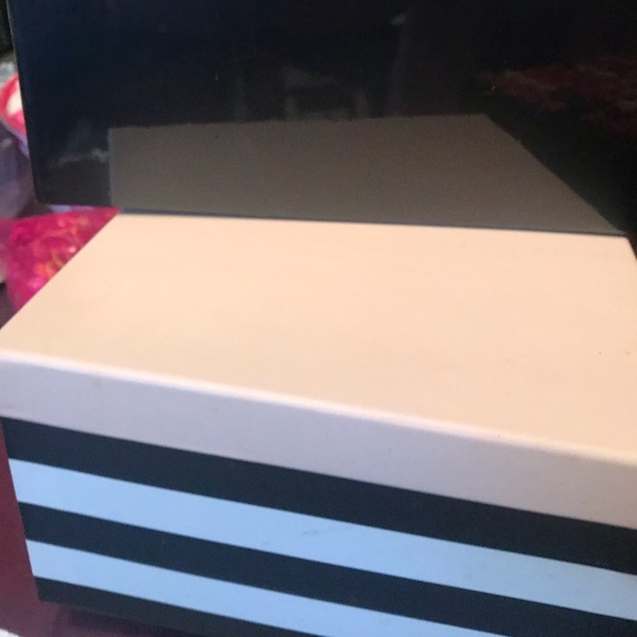 LipSense storage box - Picture 7 of 7